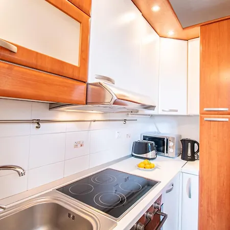 Apartmán Center Istria Croatia With Seaview By Rentistra